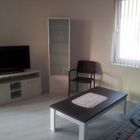 פומורי Apartment Zlatina חדר תמונה