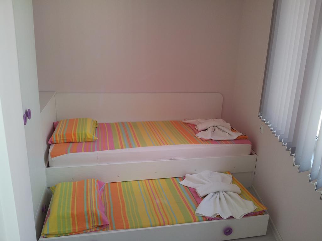 פומורי Apartment Zlatina חדר תמונה